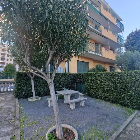 Apartment 650 Metri Dal Mare - Wifi - Terrazzo - Piscina - A/c