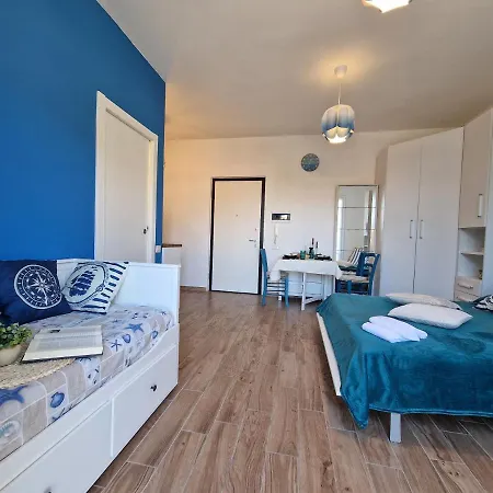 650 Metri Dal Mare - Wifi - Terrazzo - Piscina - A/c