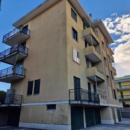 Apartment 650 Metri Dal Mare - Wifi - Terrazzo - Piscina - A/c *